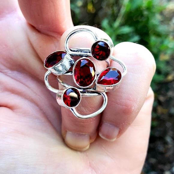New Twisted Garnet 925 Silver Ring. - Picture 13 of 16